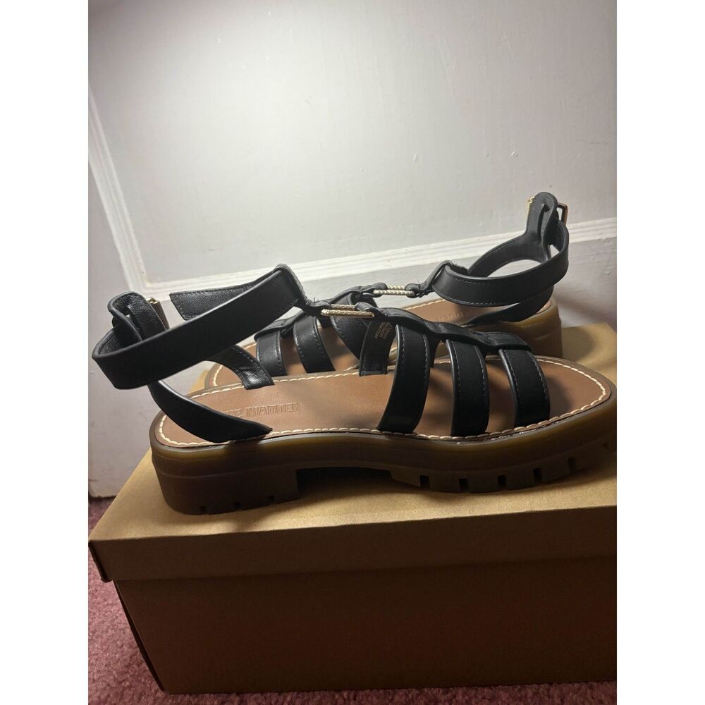 Steve Madden Jarelli Black Leather Sandals - Picture 3 of 5